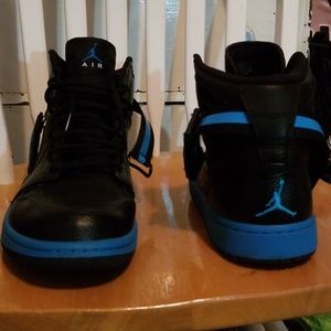 Air Jordan 1 Retro High With Strap